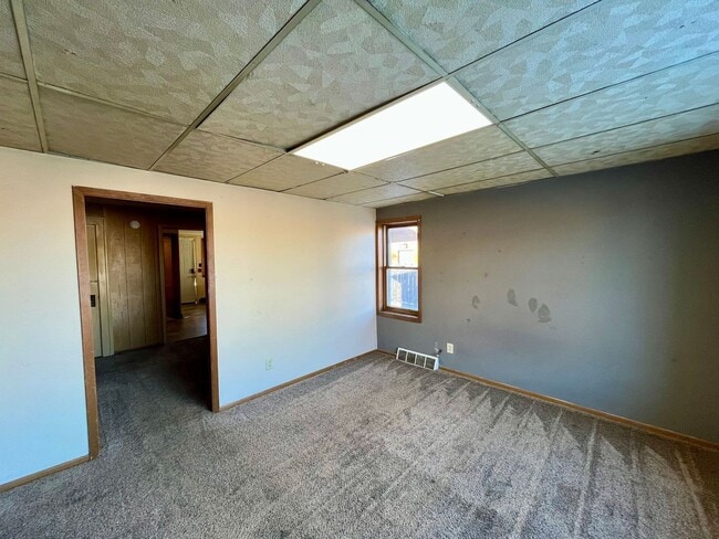 Building Photo - 114 S 2nd Ave