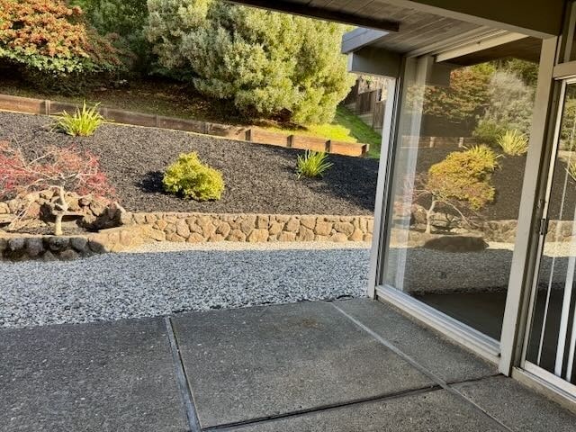 Building Photo - 525 Comstock Dr