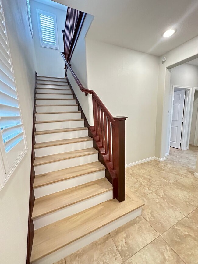 Building Photo - Beautiful Pavilion Park Home for Rent