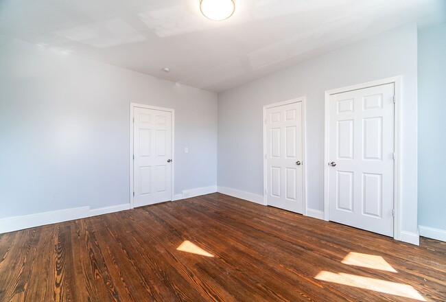 Building Photo - 83 Division St