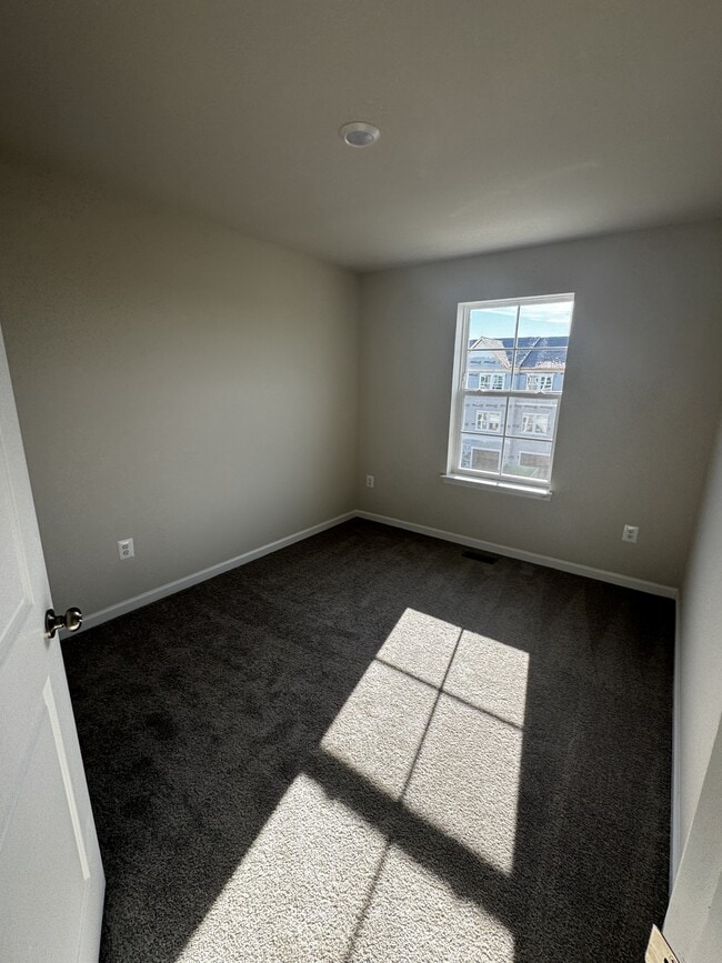 Building Photo - 113 Canning Rd