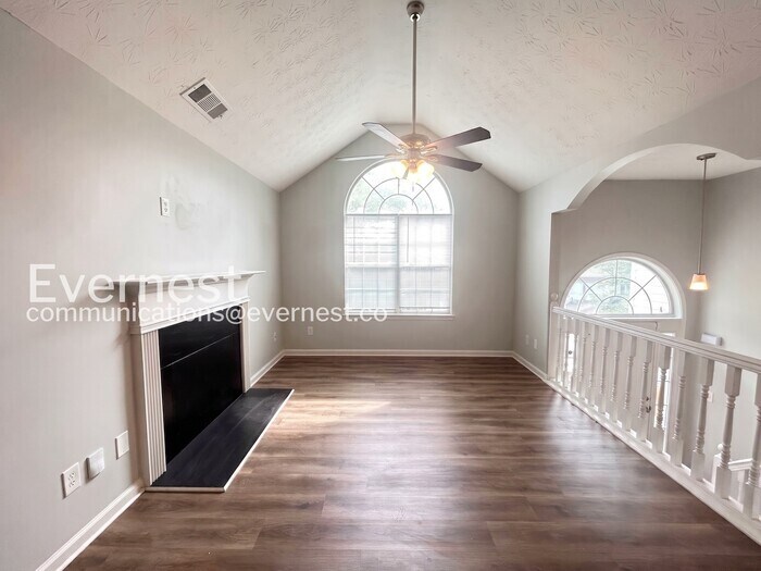 Building Photo - 435 Skif Pond Ct