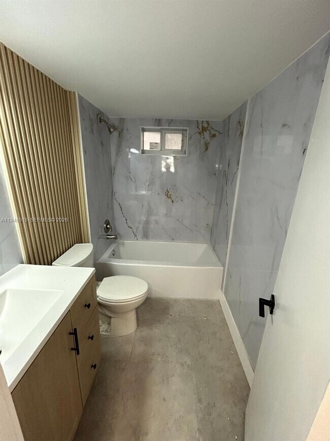 Building Photo - 1666 West Ave