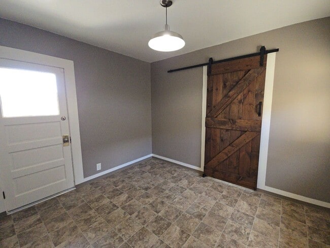 Building Photo - Beautifully remodeled 2BD/1BA Scotia home