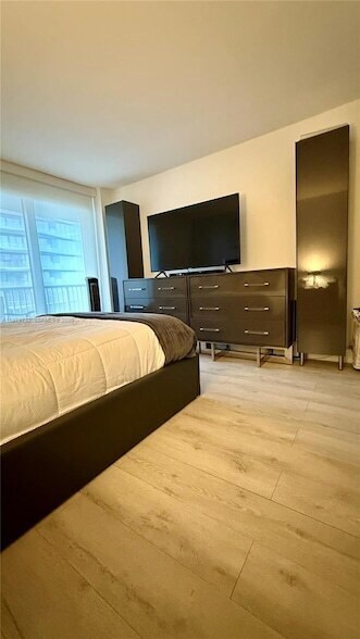 Building Photo - 150 SE 25th Rd