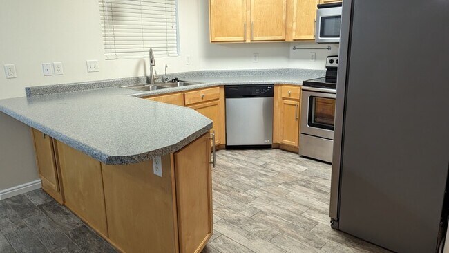 Building Photo - 3181 Alsace Way