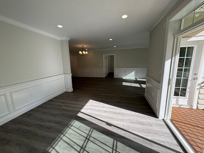 Building Photo - 320 Middlesex Ave