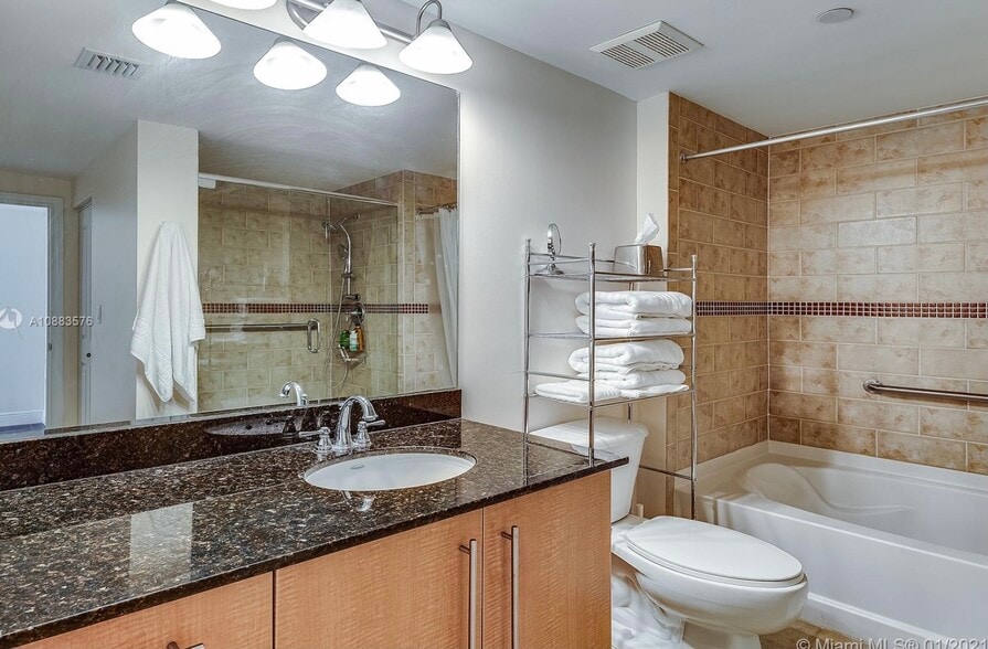 Master Bath - 7355 SW 89th St