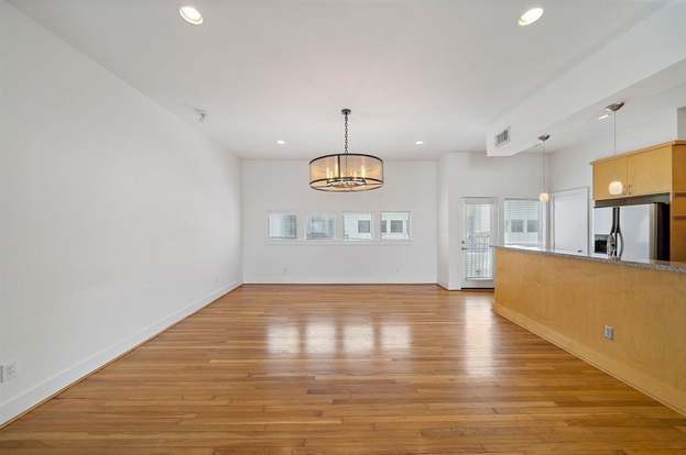 Building Photo - 4707 Caroline St
