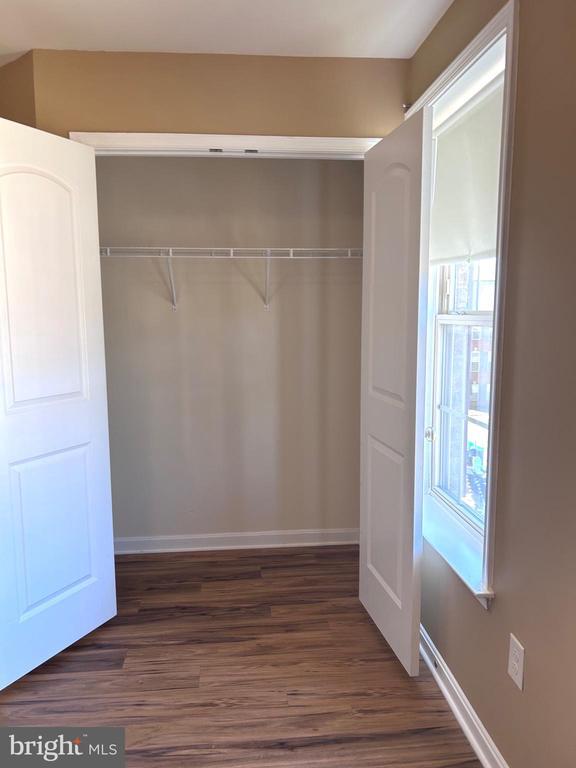 Building Photo - 9623 Smithview Pl