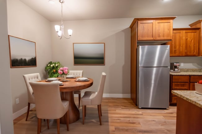 Building Photo - 600 W 400 S