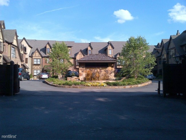 Primary Photo - 3 br, 3.5 bath Townhome - 1304 Essex Manor...