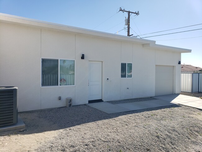 Building Photo - 66017 Acoma Ave