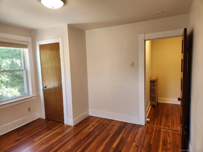 Building Photo - 58 Willington Ave