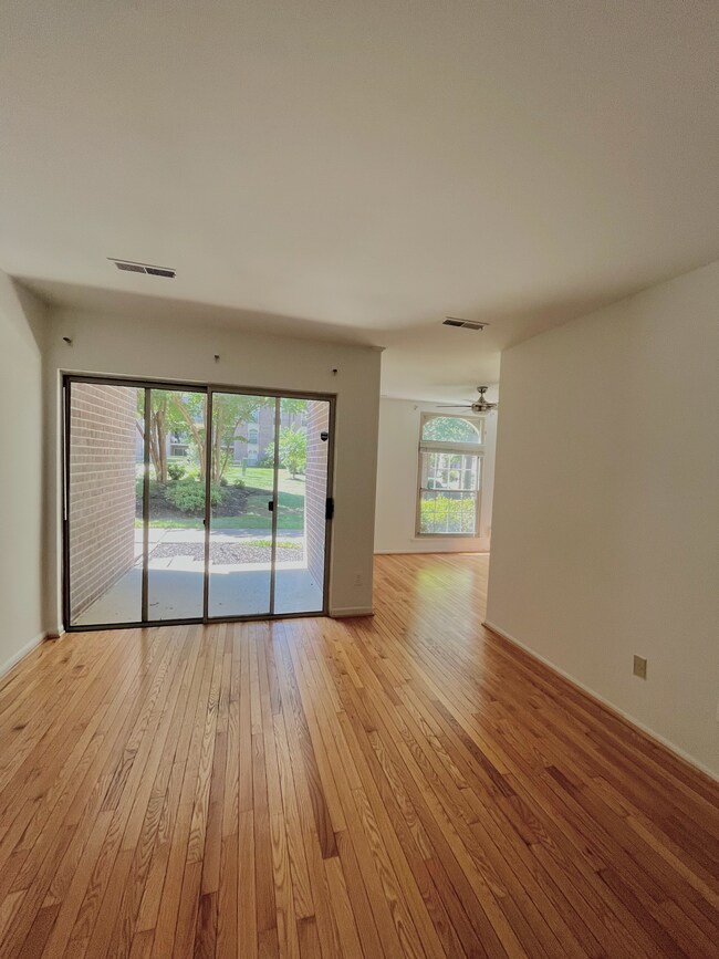 Building Photo - 8304 Tobin Rd