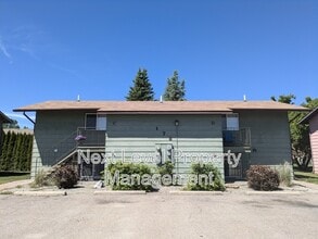 Building Photo - 178 Rosewood Dr