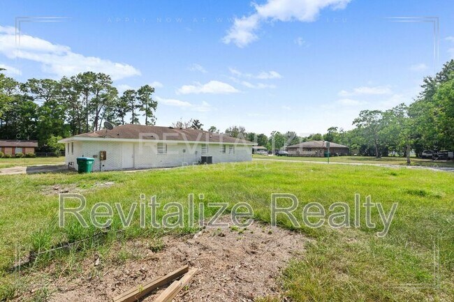 Building Photo - 2531 W David Dr