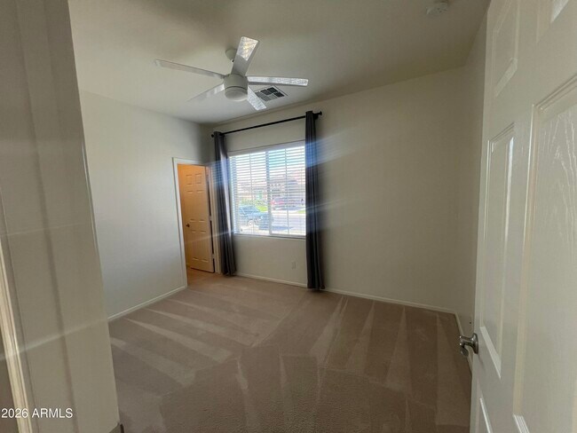 Building Photo - 739 N 156th Ln