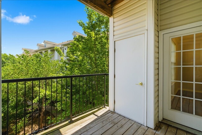 Building Photo - 21228 McFadden Square