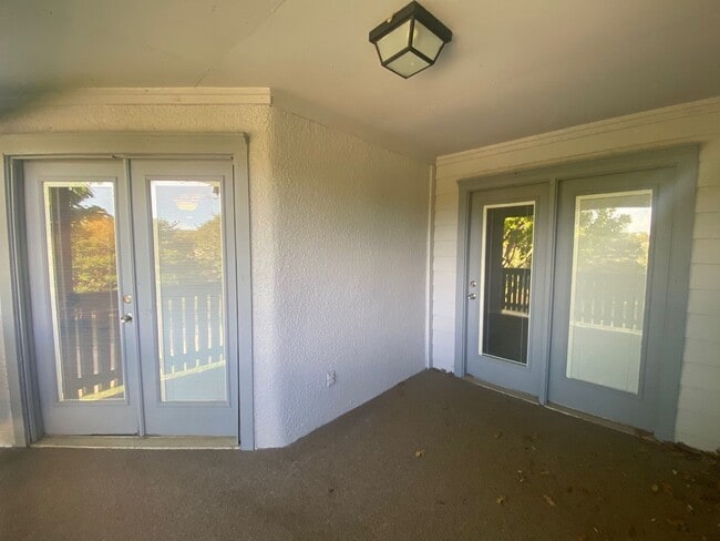 Building Photo - Awesome Condo in Plano! Available 6/6/22