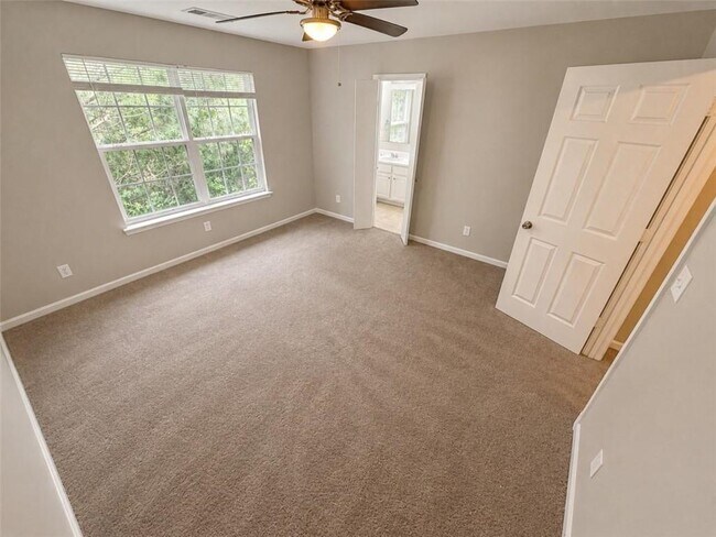 Building Photo - 6764 Blackstone Pl
