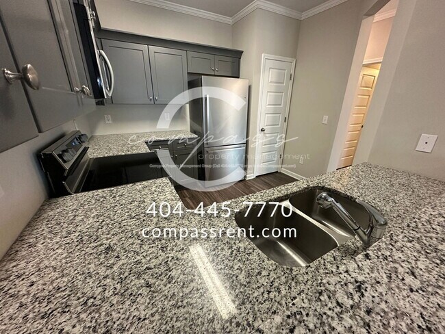 Building Photo - 107 Squarewood Ln NW