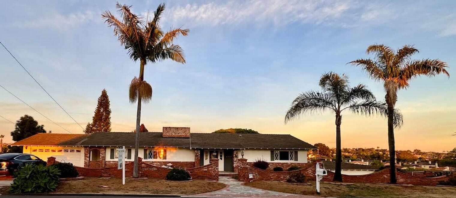 Building Photo - 4000 Highland Dr