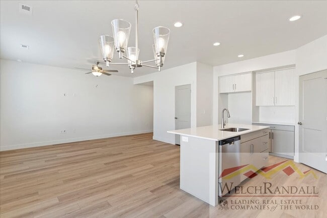 Building Photo - Brand New Townhome for Rent in West Haven