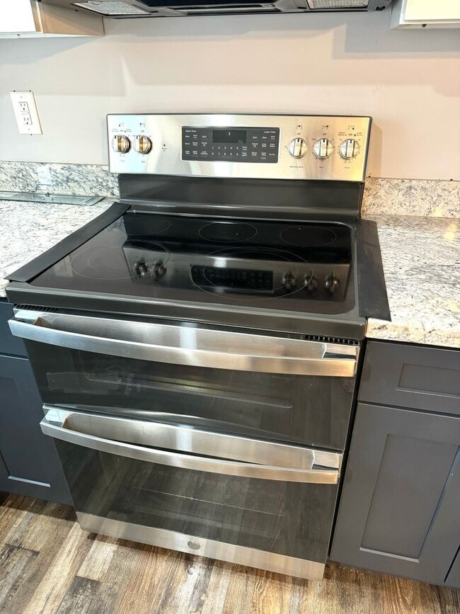 Building Photo - Beautifully Remodeled 3BD/2BA Home in Ocean Springs, MS