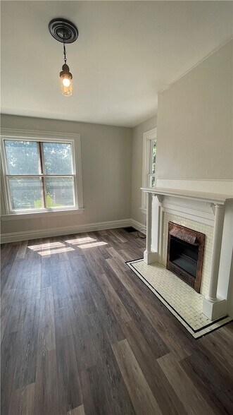 Building Photo - 401 N McKean St