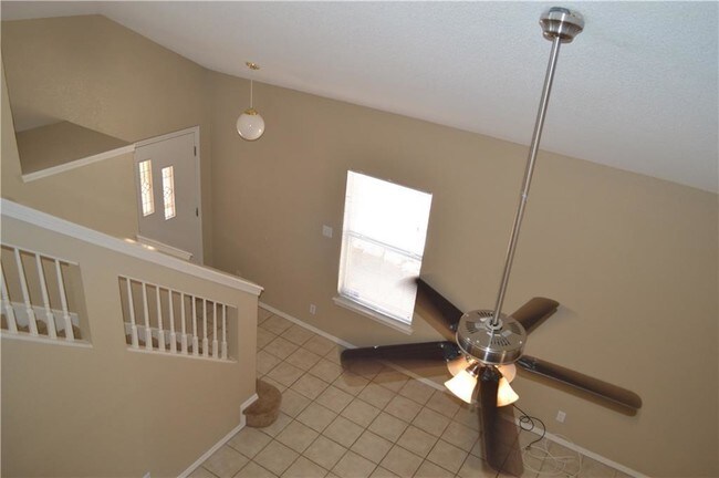 Building Photo - 11713 Snow Hawk Dr