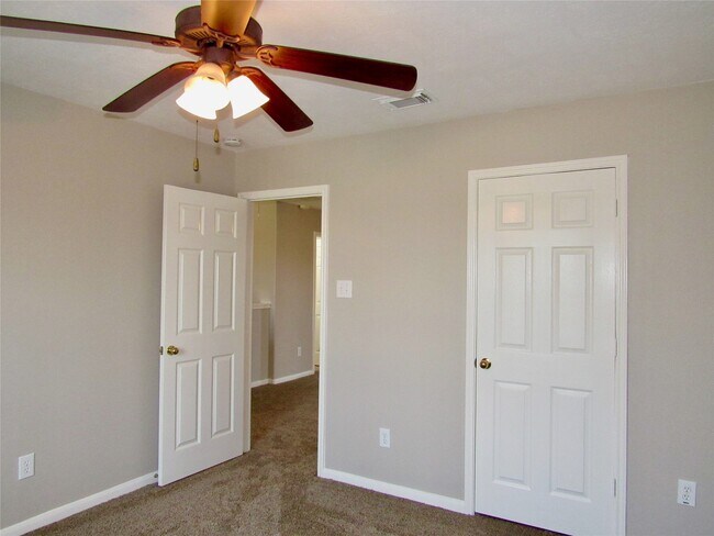 Building Photo - 21519 Ivory Gate Ln