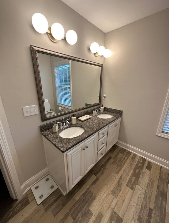 Building Photo - Partially Furnished Lakefront Retreat in Sunset Bay – Stunning Views & Resort-Style Amenities