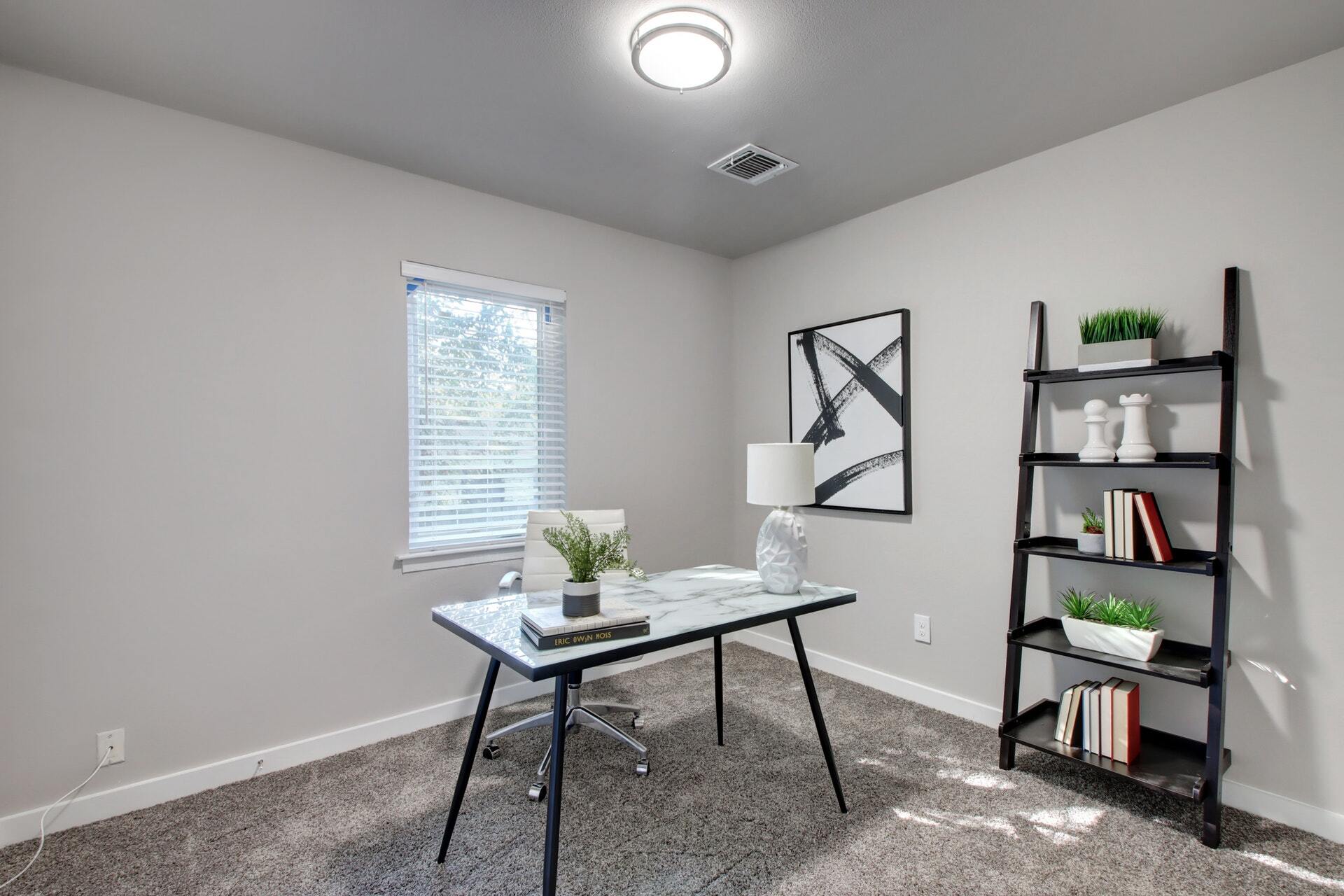 Building Photo - 3208 Northeast Dr