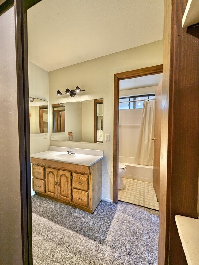 Building Photo - 16481 Tony Ct