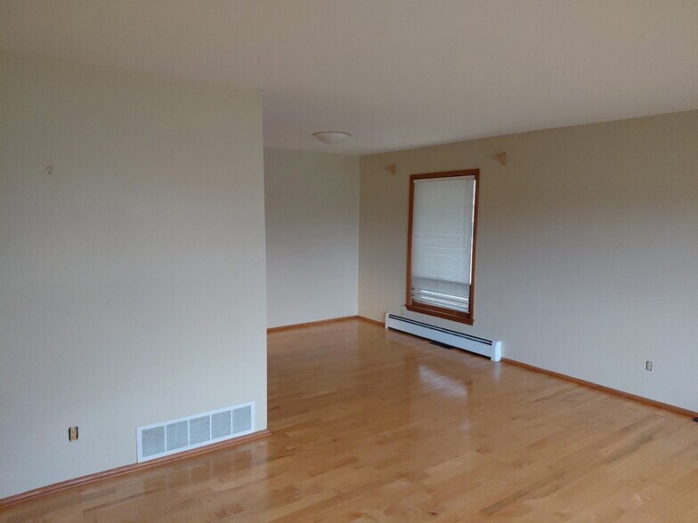 Building Photo - 4321 N 99th St