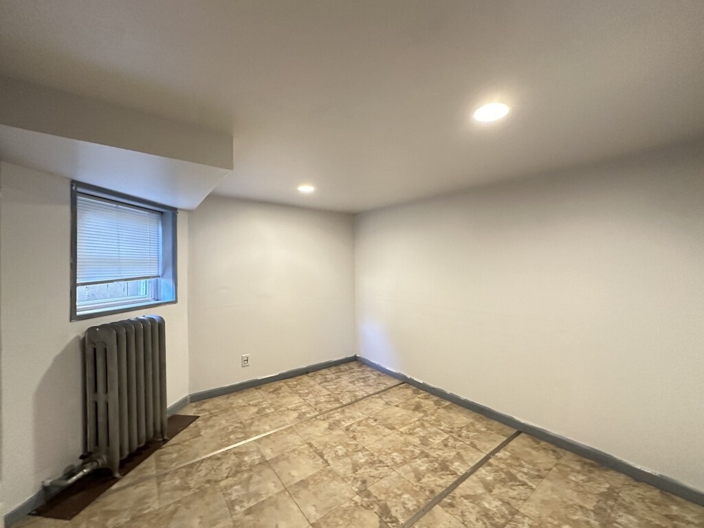Building Photo - 4948 N Albany Ave