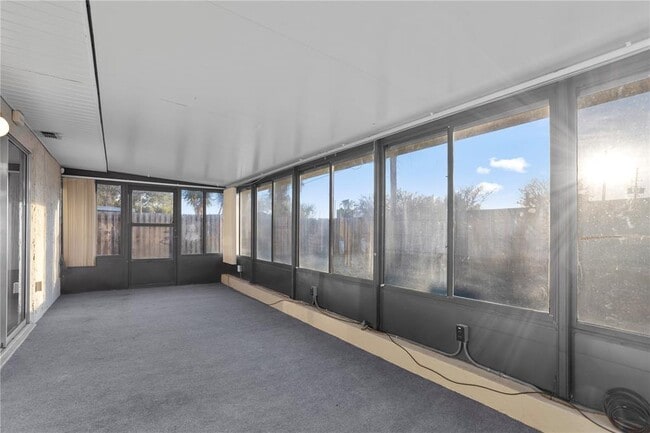 Building Photo - 5852 Shale Ct