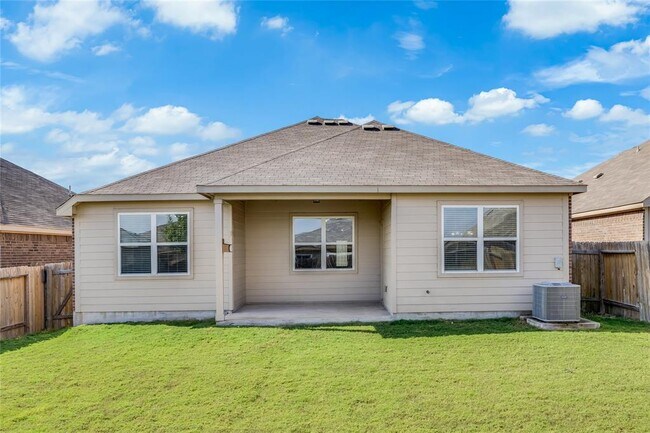 Building Photo - 19600 Woodrow Wilson St