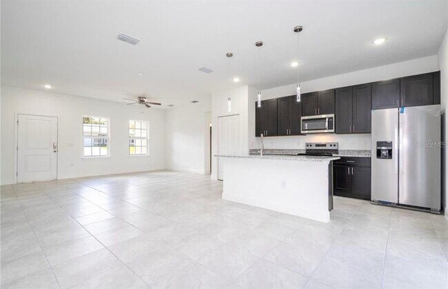 Building Photo - 2901 W Redgate Dr