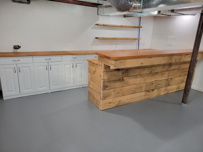 Building Photo - 3711 Hunter Ave