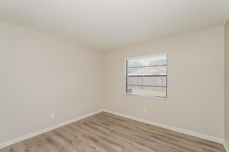 Building Photo - 936 Sunridge Point Dr