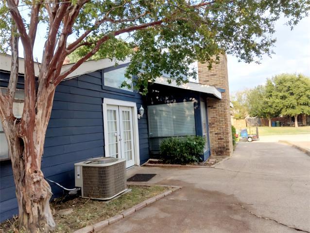 Building Photo - 622 Hunters Glen St