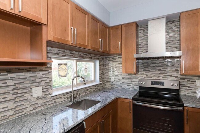 Building Photo - 2 br, 2 bath 4plex - 1926 BROWN ST Unit 3