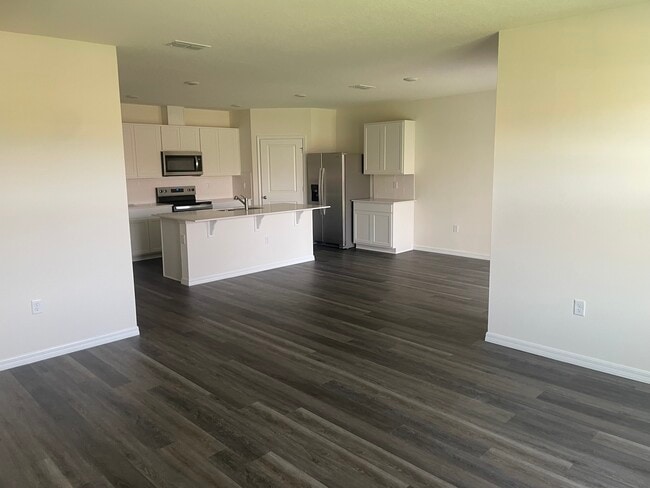 Building Photo - 1005 Ellerston St