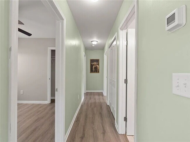 Building Photo - Beautiful 3 Bedroom Home in Country Setting