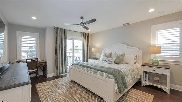 Building Photo - 9 S Granville Ave