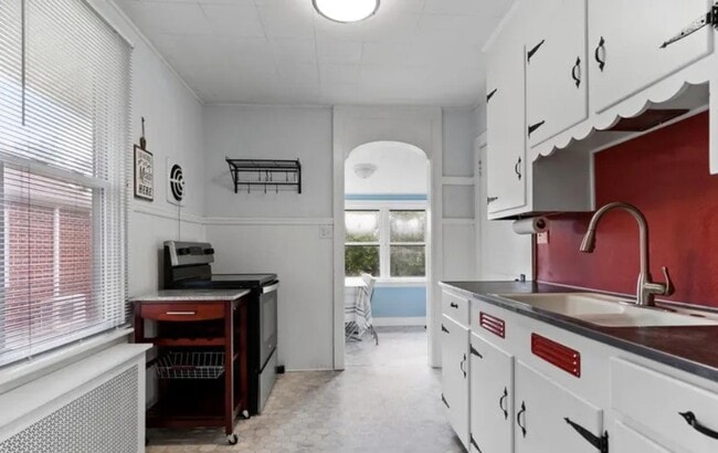 Building Photo - Coming Soon - Charming 3 Bedroom, 1.5 Bath...