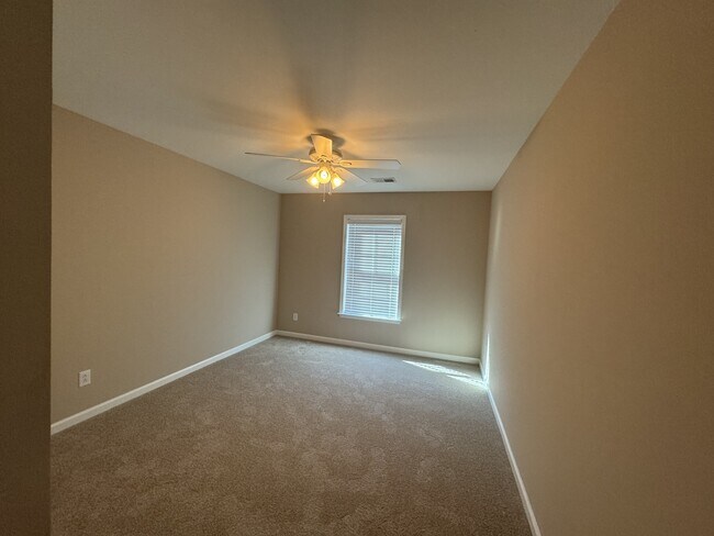 Building Photo - 5443 Overland Trail