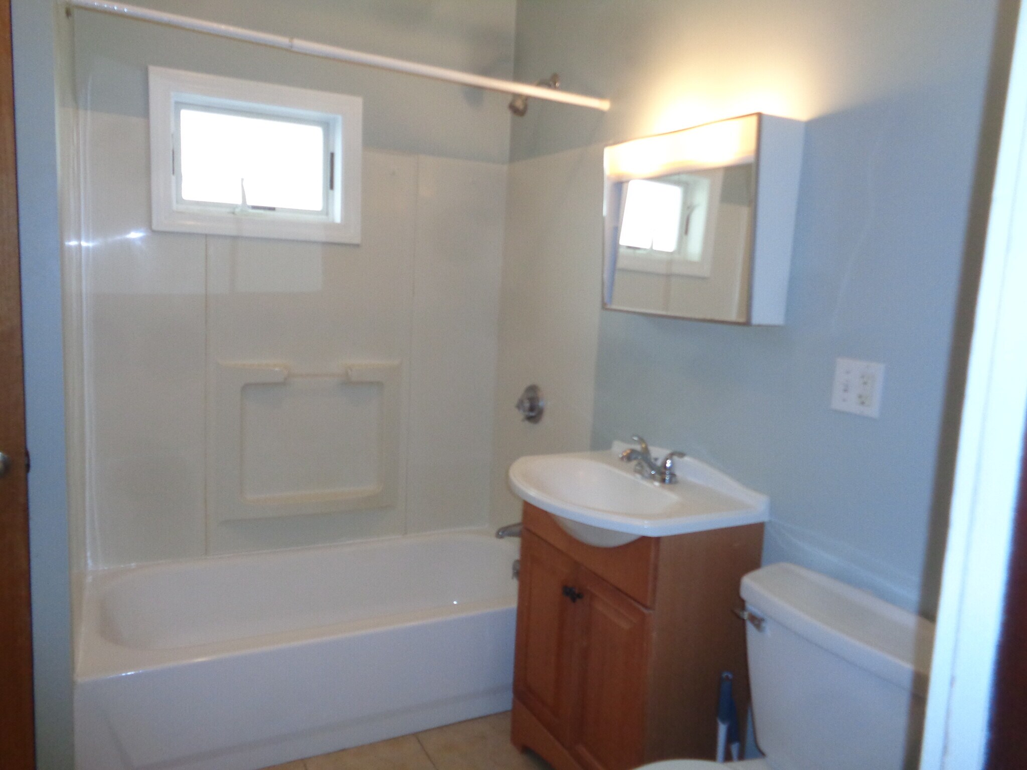 Building Photo - 61 Grove St